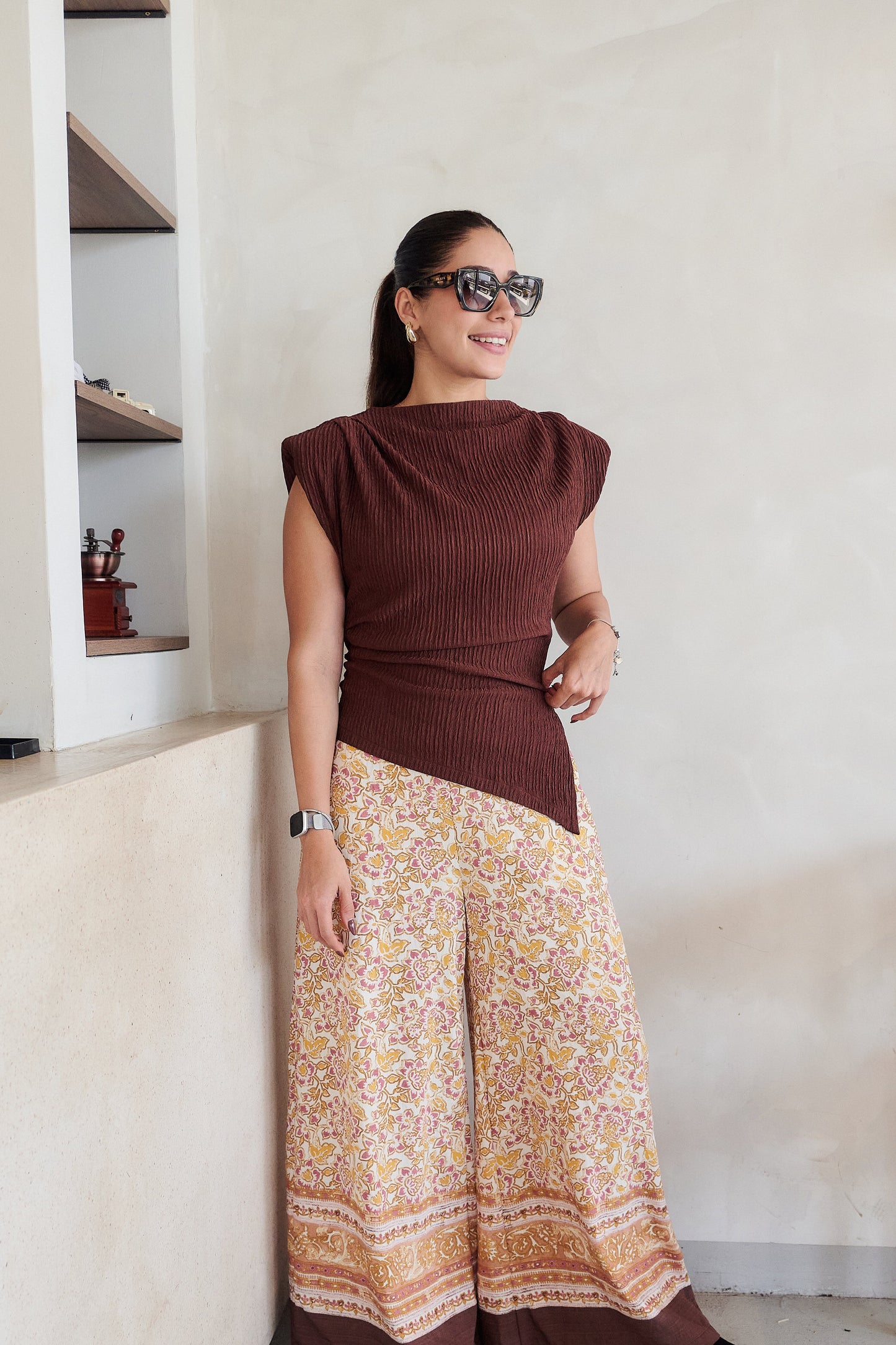 BLUSA ADRIANA MARRÓN (Hombreras removibles)