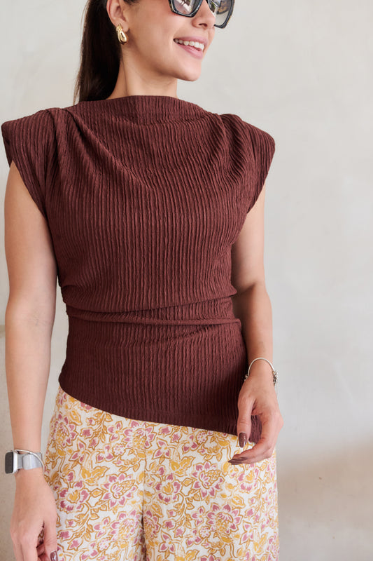 BLUSA ADRIANA MARRÓN (Hombreras removibles)